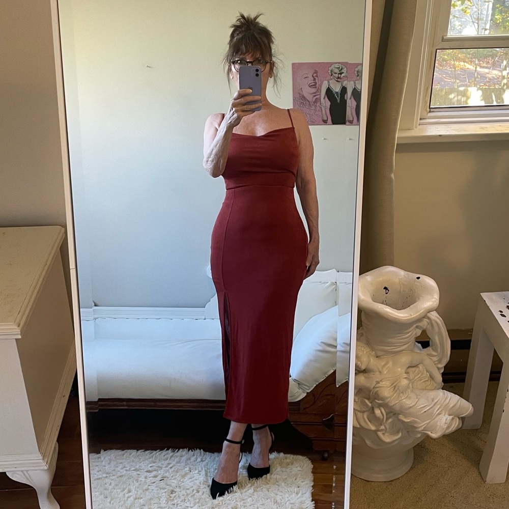 NWT BURNT ORANGE MIDI DRESS SIDE SLIT BAZK ZIPPER LINED ADJUSTABLE STRAPS